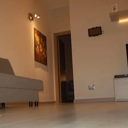 לינה וארוחת בוקר Picasso פיאצה ארמרינה